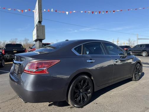 2013 Nissan Altima 3.5 SV