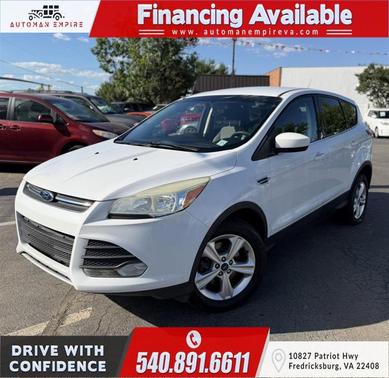 White 2014 Ford Escape SE