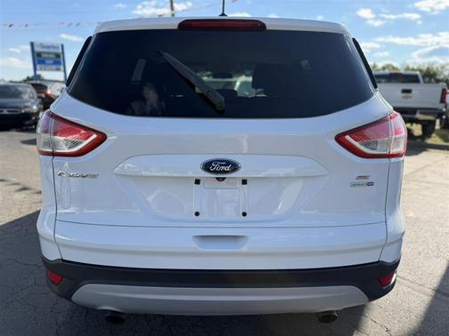 White 2014 Ford Escape SE