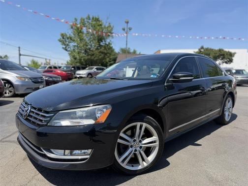Black 2015 Volkswagen Passat 1.8T Auto SEL Premium