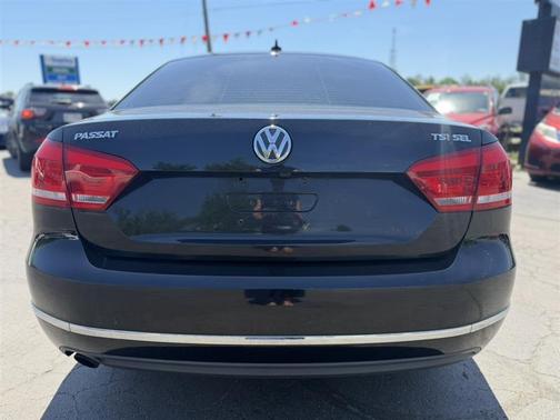 Black 2015 Volkswagen Passat 1.8T Auto SEL Premium