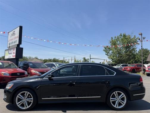 Black 2015 Volkswagen Passat 1.8T Auto SEL Premium