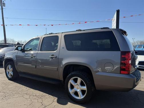 2014 Chevrolet Suburban 1500 LT