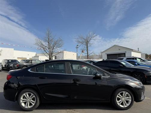 2019 Chevrolet Cruze LT