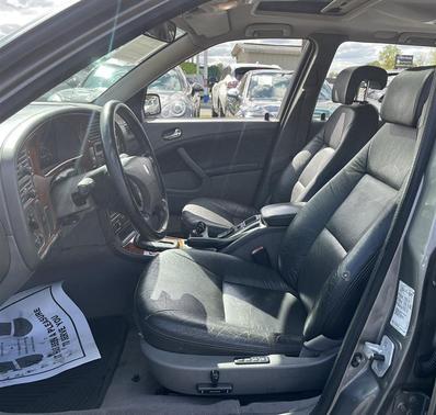 2001 Saab 9-5 Base