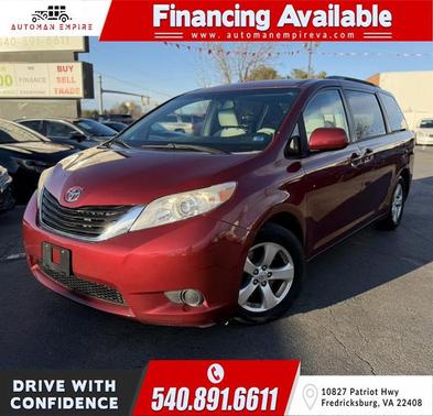 2014 Toyota Sienna LE