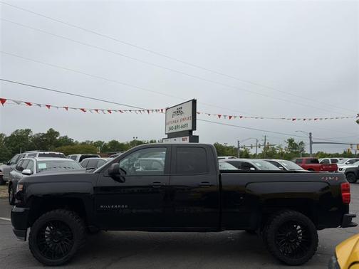 Black 2018 Chevrolet Silverado 1500 Custom