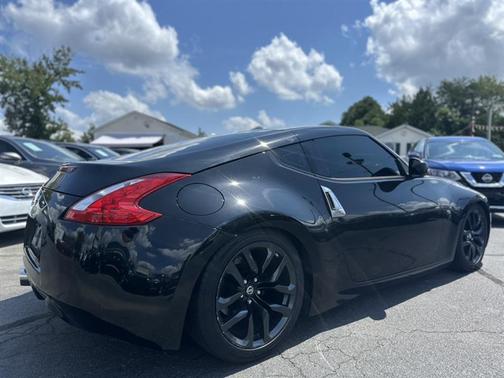 2017 Nissan 370Z Base