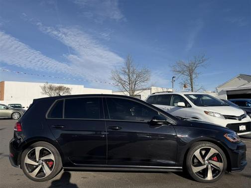 2019 Volkswagen Golf GTI 2.0T SE
