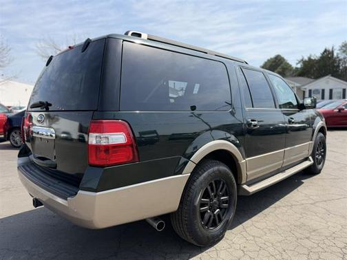 Green 2013 Ford Expedition EL XLT