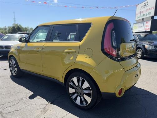 Yellow 2014 Kia Soul !