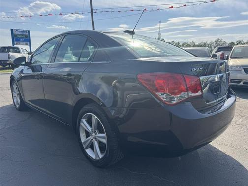 Black 2015 Chevrolet Cruze 1LT
