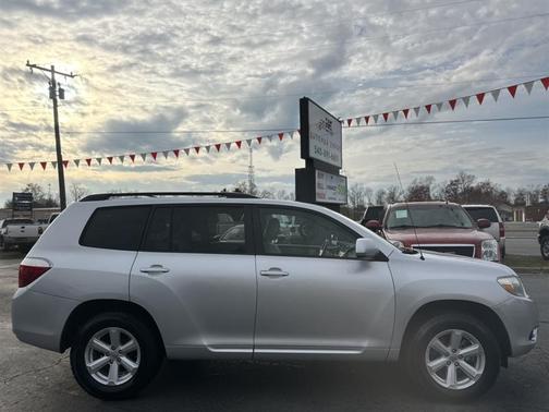 2010 Toyota Highlander Base