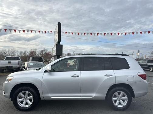 2010 Toyota Highlander Base
