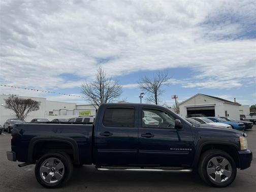 Blue 2009 Chevrolet Silverado 1500 LTZ Crew Cab