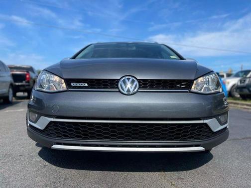 2017 Volkswagen Golf Alltrack TSI S