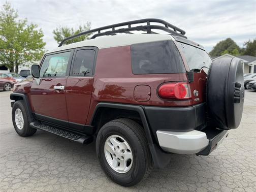 Red 2008 Toyota FJ Cruiser