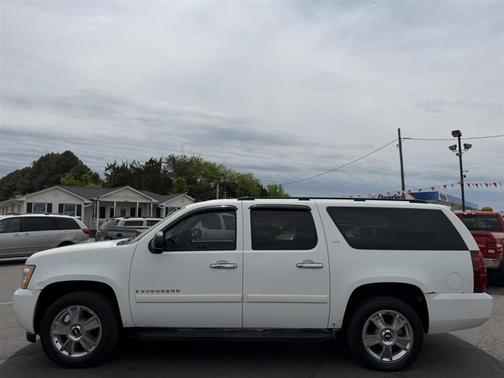 White 2008 Chevrolet Suburban 1500 LTZ
