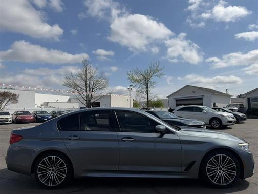 Gray 2017 BMW 530 i
