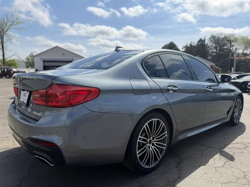 Gray 2017 BMW 530 i