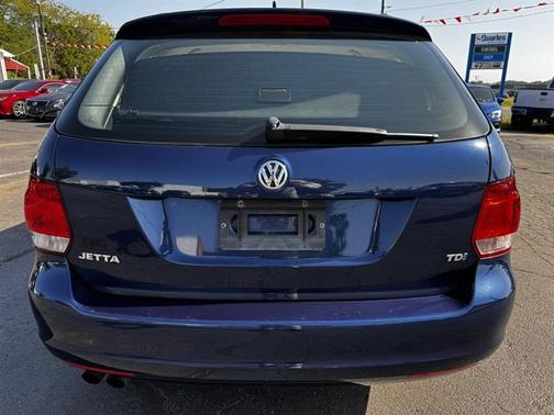 Blue 2014 Volkswagen Jetta TDI