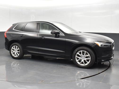 2021 Volvo XC60 T5 Momentum