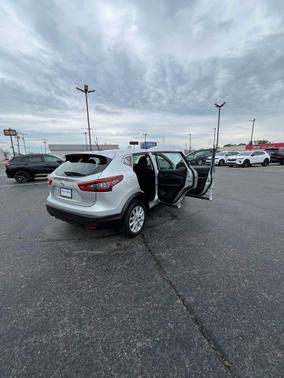Brilliant Silver Metallic 2022 Nissan Rogue Sport S