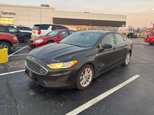 2019 Ford Fusion Hybrid SE