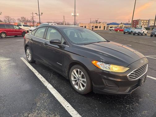 2019 Ford Fusion Hybrid SE