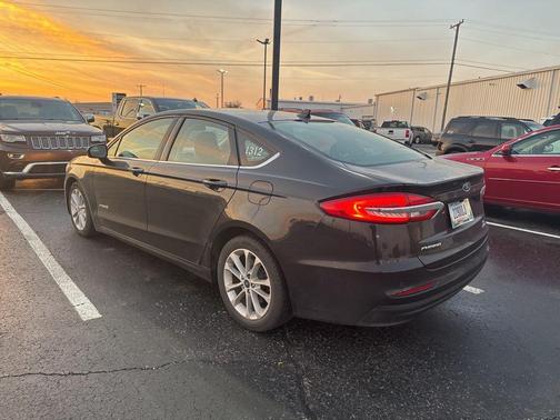 2019 Ford Fusion Hybrid SE