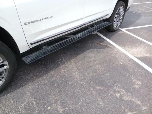 2024 GMC Yukon XL Denali Ultimate