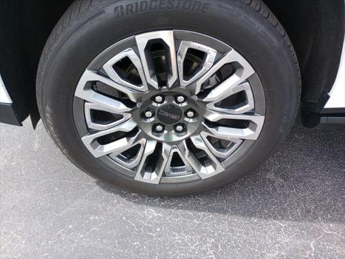2024 GMC Yukon XL Denali Ultimate