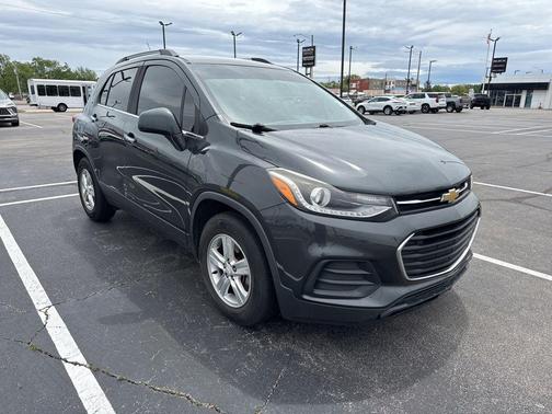 Nightfall Gray Metallic 2018 Chevrolet Trax LT