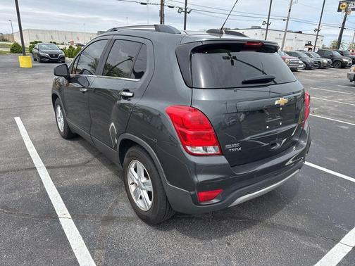 Nightfall Gray Metallic 2018 Chevrolet Trax LT