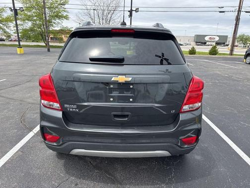 Nightfall Gray Metallic 2018 Chevrolet Trax LT