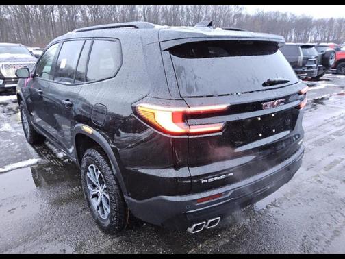 2026 GMC Acadia AT4 AWD