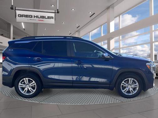 2022 GMC Terrain SLE
