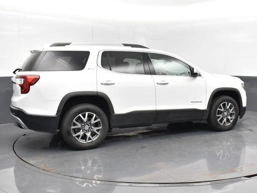 2023 GMC Acadia FWD SLT