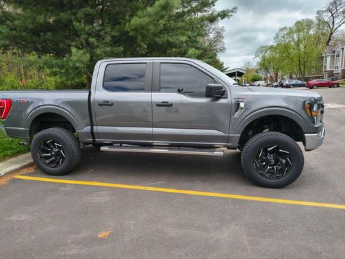 Carbonized Gray Metallic 2023 Ford F-150 XLT