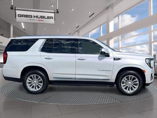 2023 GMC Yukon SLT
