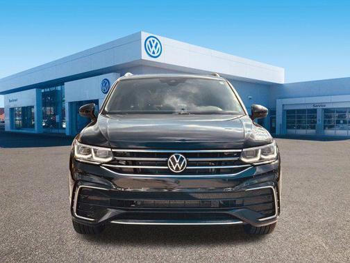 2022 Volkswagen Tiguan 2.0T SEL R-Line 4MOTION