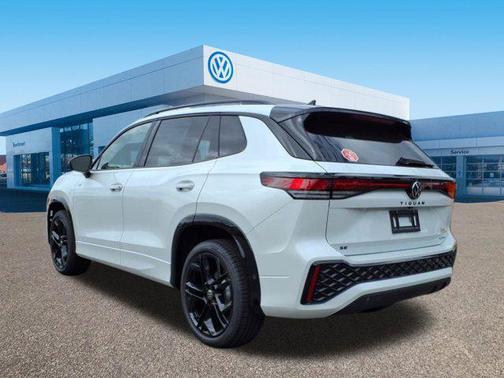2025 Volkswagen Tiguan 2.0T SE R-Line Black 4MOTION