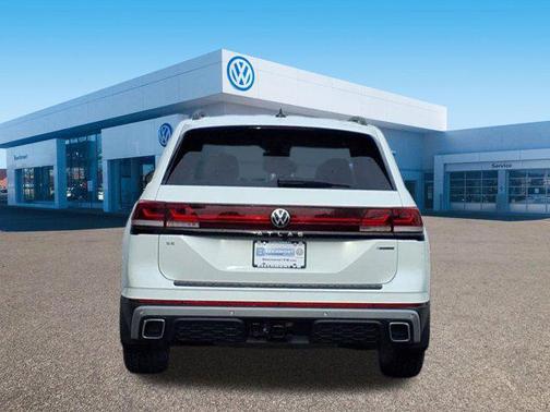 2025 Volkswagen Atlas 2.0T Peak Edition