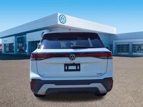 2025 Volkswagen Tiguan 2.0T SE 4MOTION