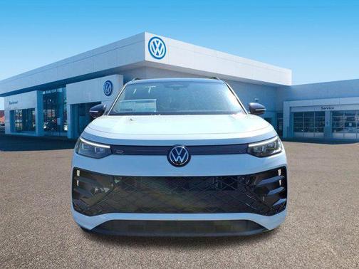 2025 Volkswagen Tiguan 2.0T SE R-Line Black 4MOTION