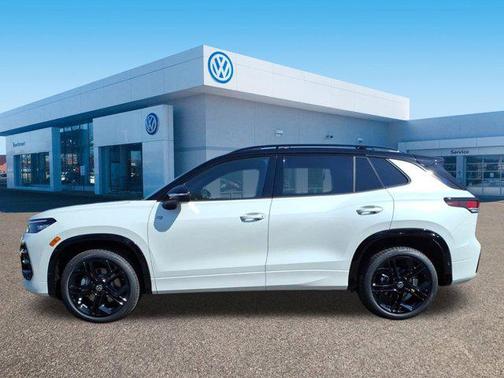 2025 Volkswagen Tiguan 2.0T SE R-Line Black 4MOTION