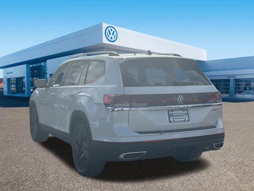 2026 Volkswagen Atlas 2.0T SE w/Technology 4MOTION