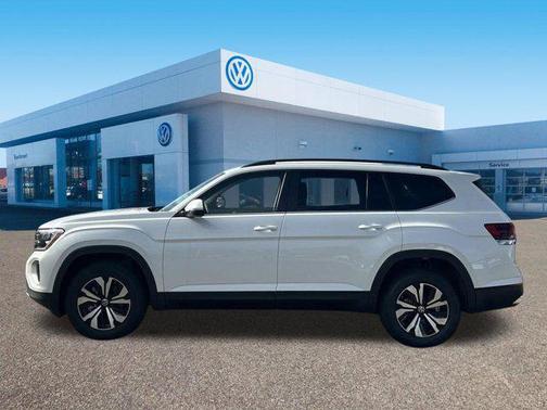 White Pearl 2026 Volkswagen Atlas 2.0T SE
