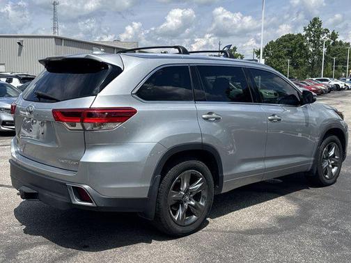 2017 Toyota Highlander Limited Platinum
