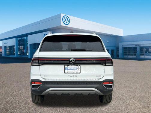 2026 Volkswagen Taos SE